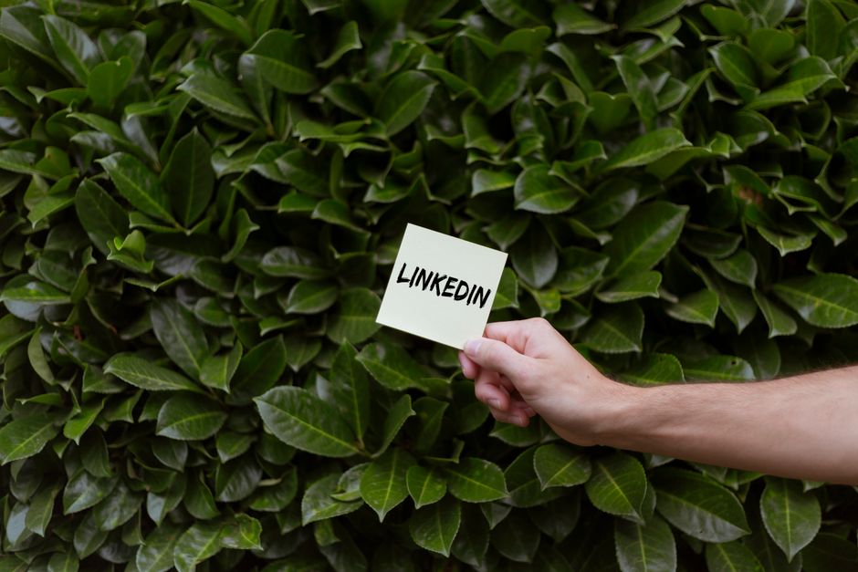 Branding Pribadi di LinkedIn: Tingkatkan Peluang Karir Anda